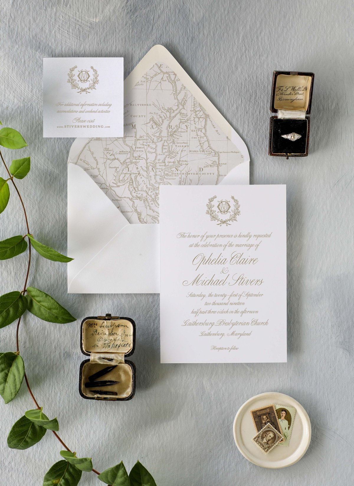 Breakdown of the cost of wedding invitations